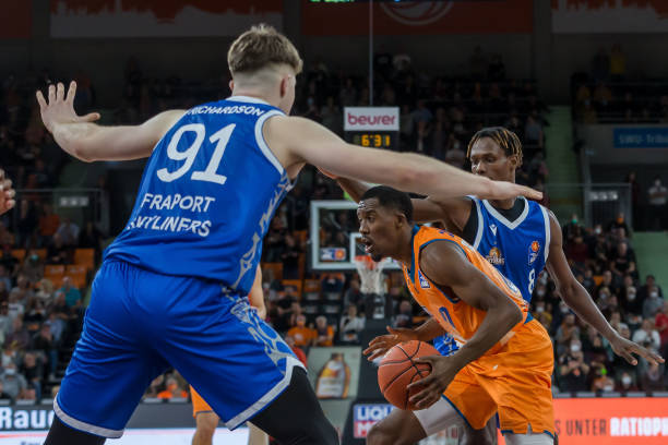 库巴西和埃 库巴西和埃